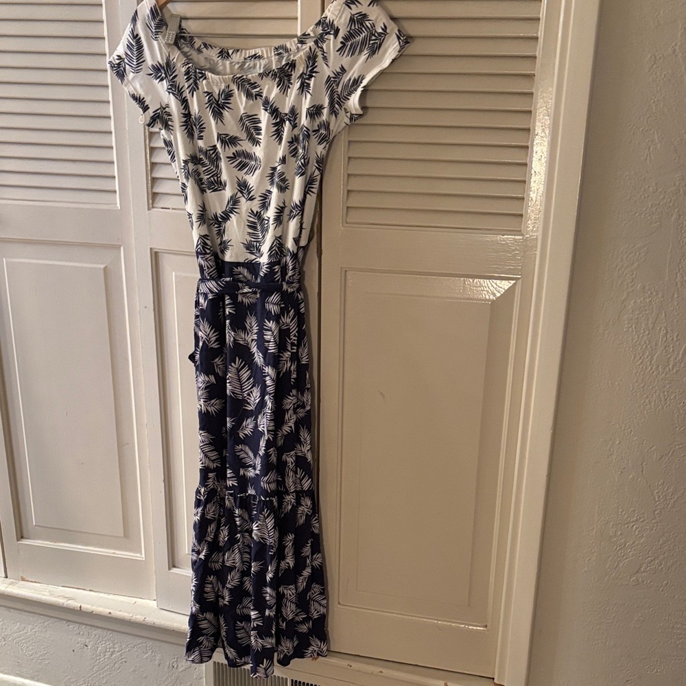 Maison Jules Navy and White Leaf Maxi Dress Size 6 Tropical Resortwear Fesitval